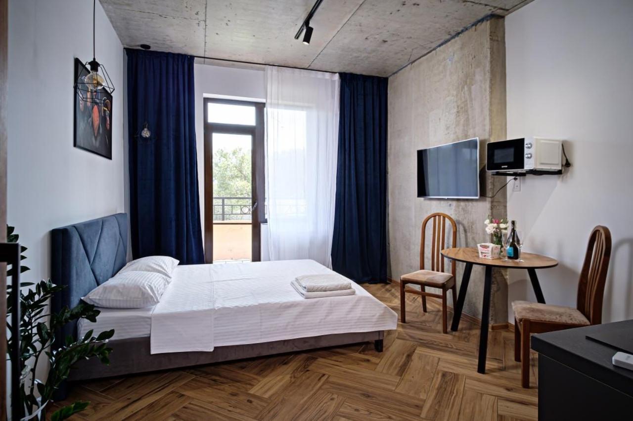 Apartments On Marshala Govorova Одеса Екстер'єр фото