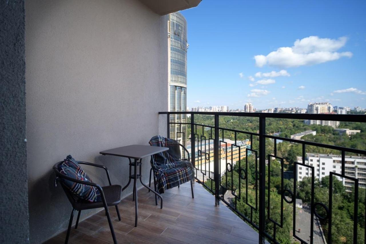 Apartments On Marshala Govorova Одеса Екстер'єр фото