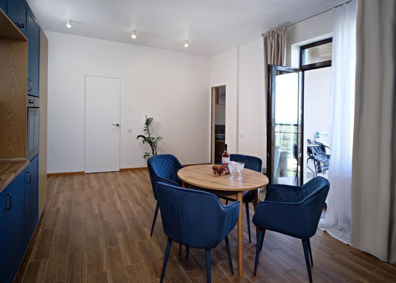 Apartments On Marshala Govorova Одеса Екстер'єр фото