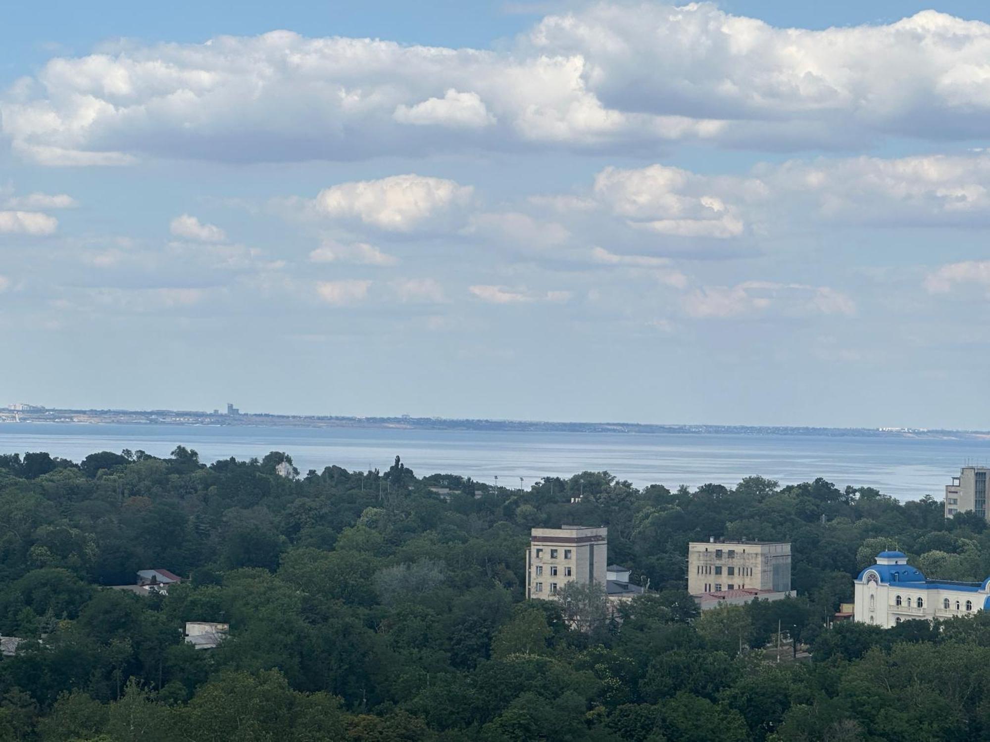 Apartments On Marshala Govorova Одеса Екстер'єр фото